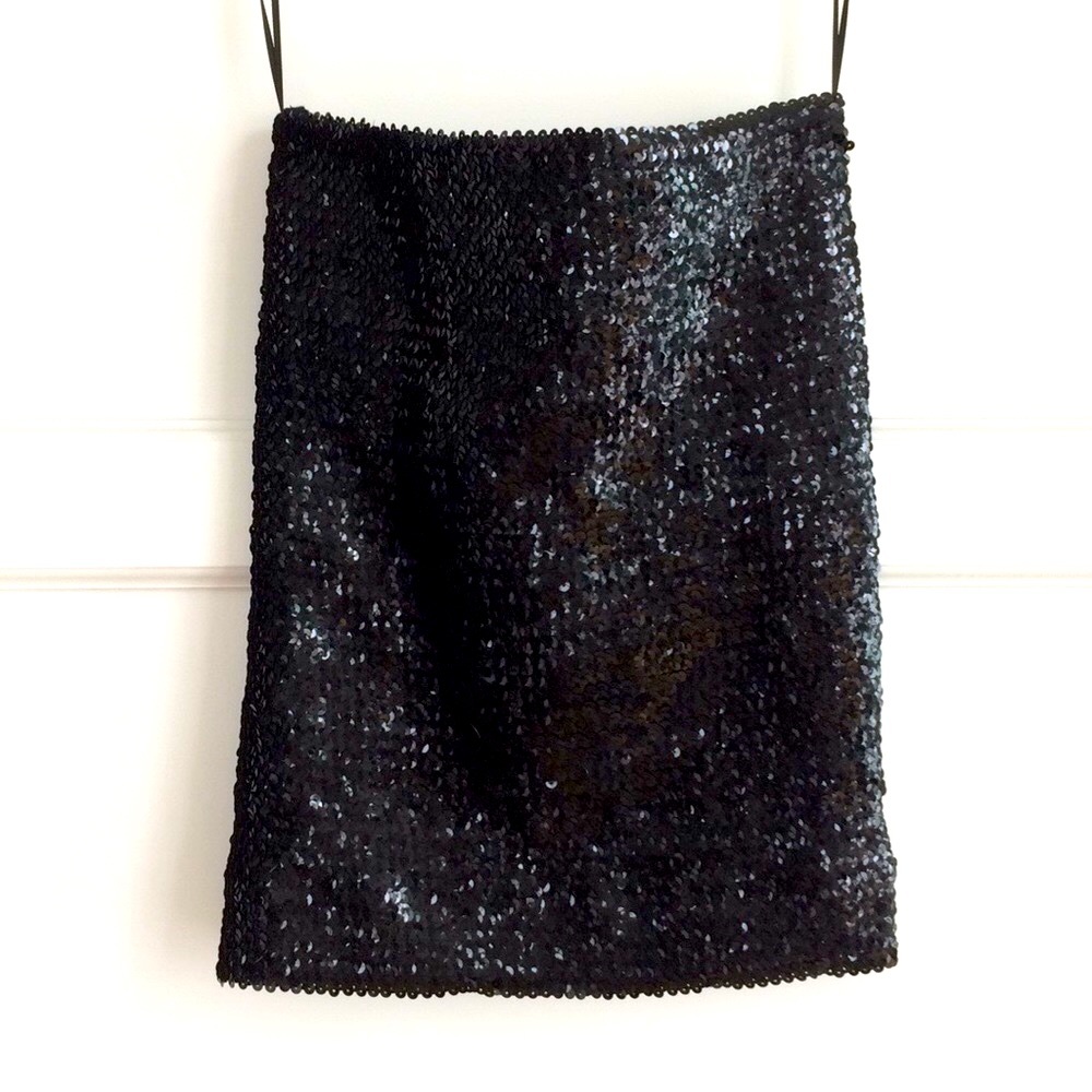 Express Stretch Black Sequined Mini Skirt ~ Perfect for the holidays!